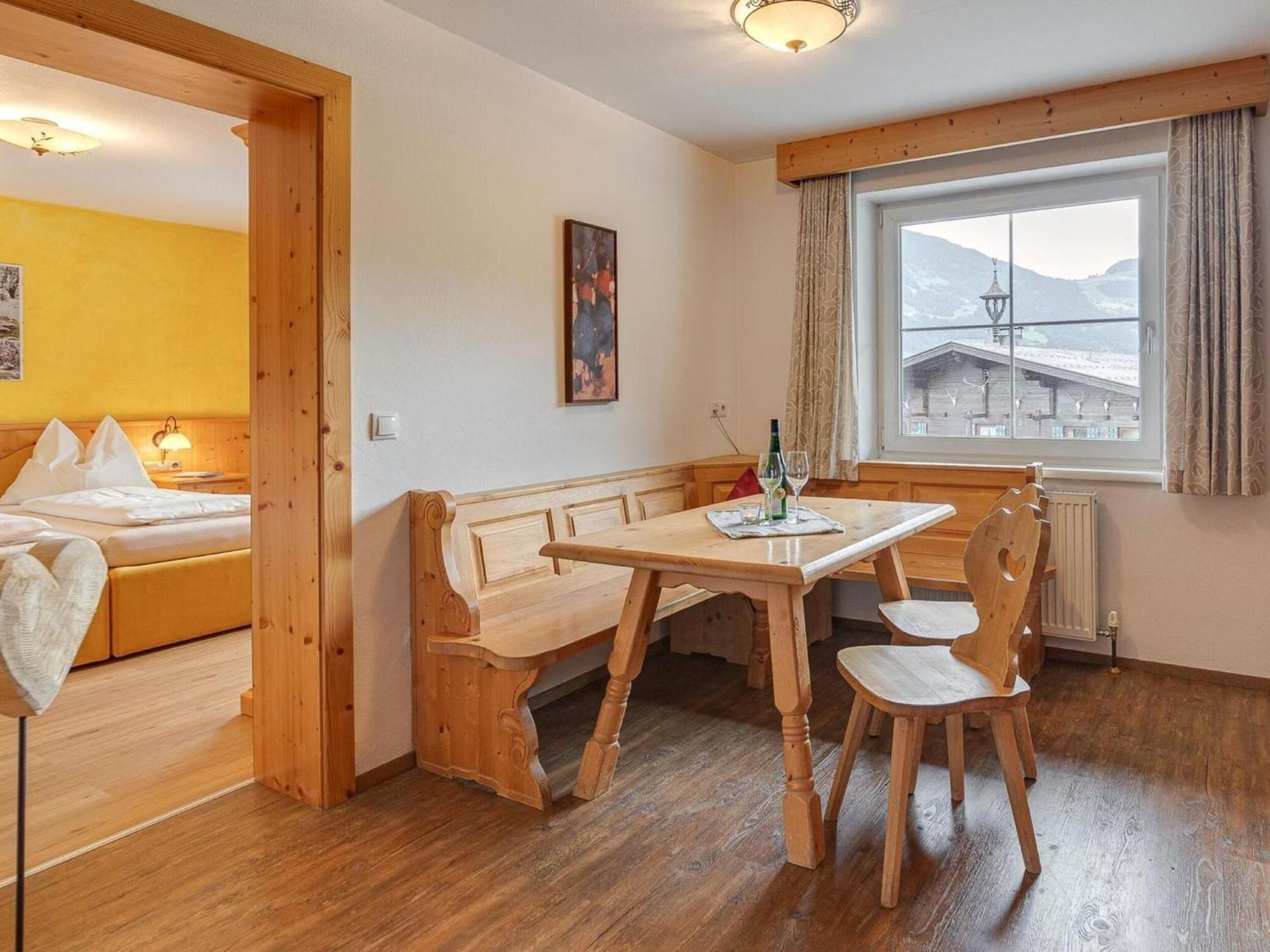Apartment In Fuegen With A Garden المظهر الخارجي الصورة