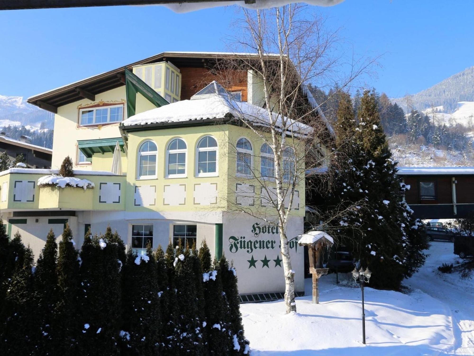 Apartment In Fuegen With A Garden المظهر الخارجي الصورة
