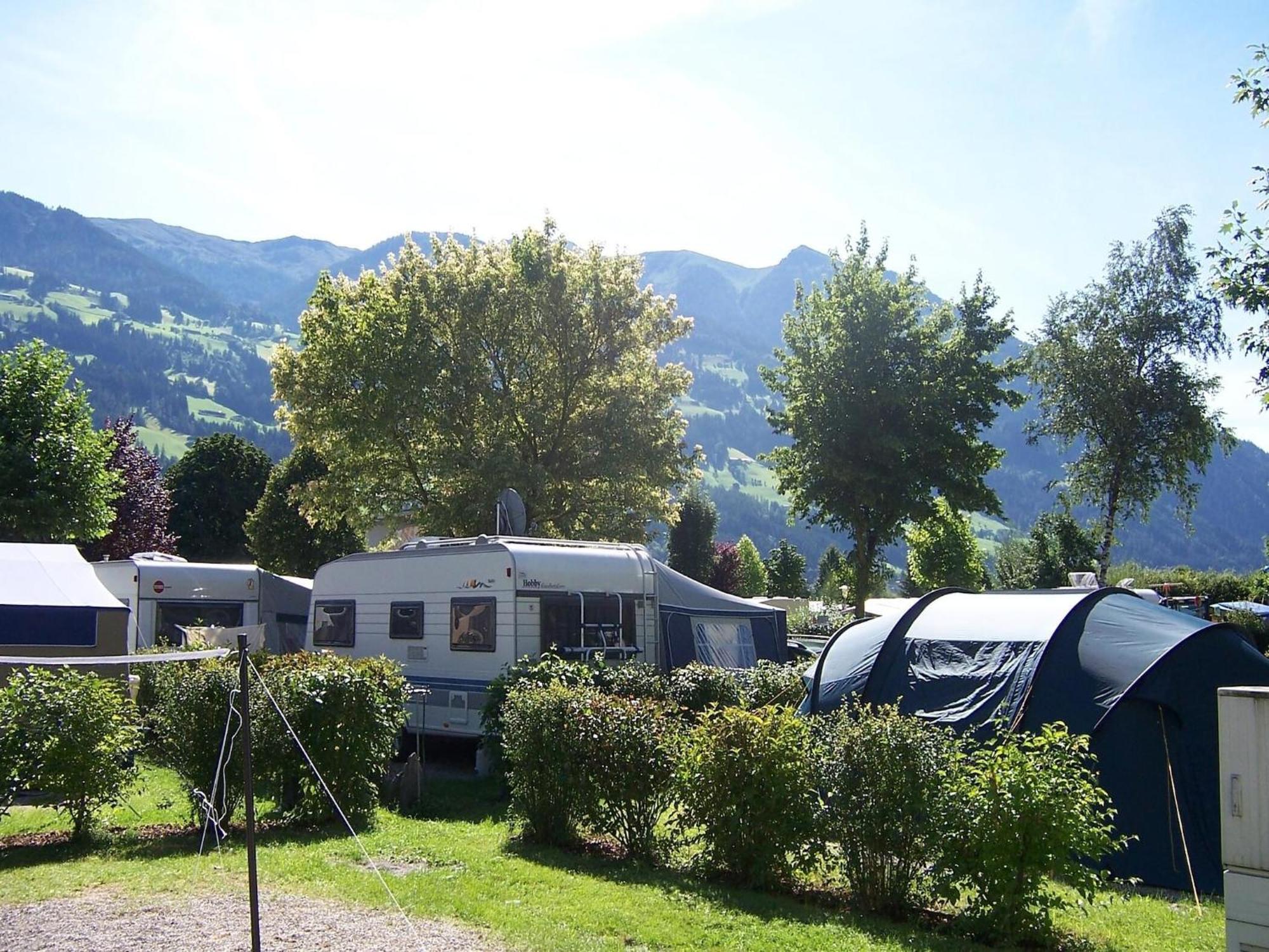 Apartment In Fuegen With A Garden المظهر الخارجي الصورة